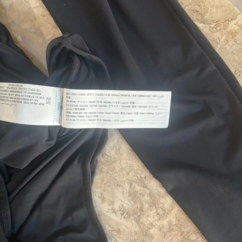 Abercrombie & Fitch Black Ruched Long Sleeve Bodysuit Size XL - Picture 6 of 9